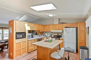 21988 Case (21938-22068) Rd, Aurora, OR 97002 - Photo 33