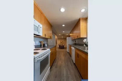 990 Pippa Ln, Philomath, OR 97370 - Photo 5