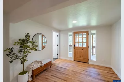 43083 Island Inn Dr, Lebanon, OR 97355 - Photo 11