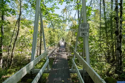 43083 Island Inn Dr, Lebanon, OR 97355 - Photo 39