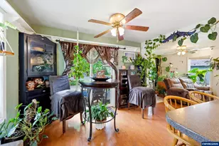 1050 SW Ellis St, Dallas, OR 97338 - Photo 13
