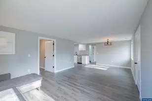 995 Fairview Ave SE, Salem, OR 97302 - Photo 7