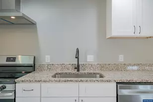 995 Fairview Ave SE, Salem, OR 97302 - Photo 15