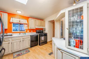 5064 Silver Lp NE, Salem, OR 97305 - Photo 11