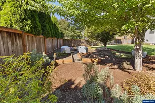 2716 Old Farm Ave NW, Salem, OR 97304 - Photo 41