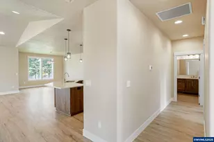 708 NW George Ct, Sublimity, OR 97385 - Photo 9