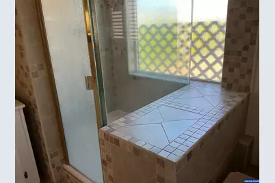 5422 Portland #24 Rd NE, Salem, OR 97305 - Photo 17