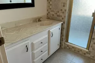 5422 Portland #24 Rd NE, Salem, OR 97305 - Photo 15