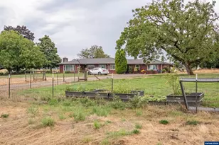 595 N Fir Villa Rd, Dallas, OR 97338 - Photo 35