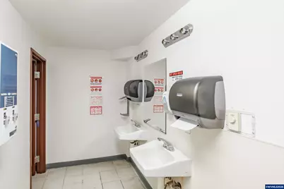 595 N Fir Villa Rd, Dallas, OR 97338 - Photo 23