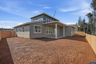 723 SE 42nd Pl, Newport, OR 97366 - Photo 27