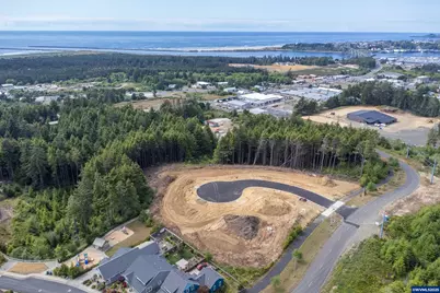 723 SE 42nd Pl, Newport, OR 97366 - Photo 17