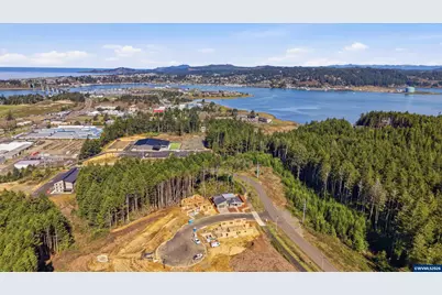 723 SE 42nd Pl, Newport, OR 97366 - Photo 31