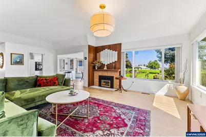 3318 Oakcrest Dr NW, Salem, OR 97304 - Photo 5