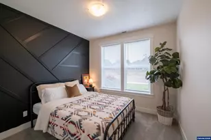 593 NE Evergreen Ave, Dallas, OR 97338 - Photo 13