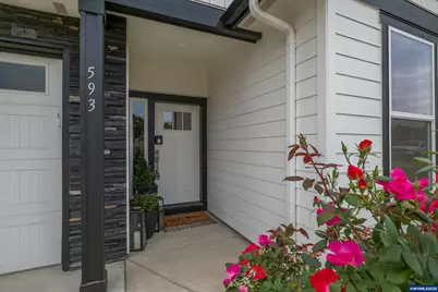 593 NE Evergreen Av, Dallas, OR 97338 - Photo 9