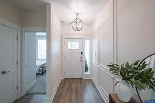 593 NE Evergreen Ave, Dallas, OR 97338 - Photo 11