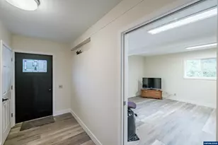 40235 Rainbow Dr, Scio, OR 97374 - Photo 9