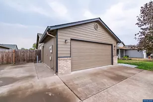 2856 Boston St SE, Albany, OR 97322 - Photo 3