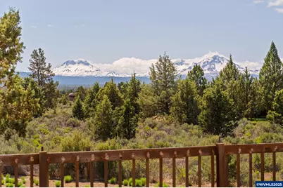 17450 Star Thistle Ln, Bend, OR 97703 - Photo 41
