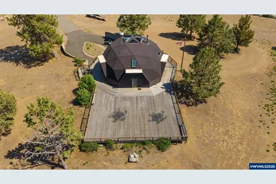 17450 Star Thistle Ln, Bend, OR 97703 - Photo 9