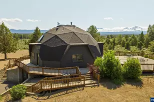17450 Star Thistle Ln, Bend, OR 97703 - Photo 5