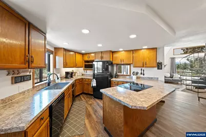 17450 Star Thistle Ln, Bend, OR 97703 - Photo 27