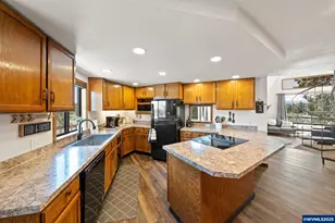 17450 Star Thistle Ln, Bend, OR 97703 - Photo 27