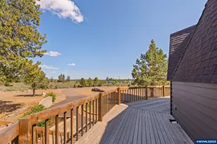 17450 Star Thistle Ln, Bend, OR 97703 - Photo 19