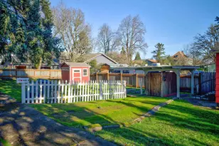 488 B St, Independence, OR 97351 - Photo 29