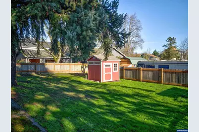 488 B St, Independence, OR 97351 - Photo 31