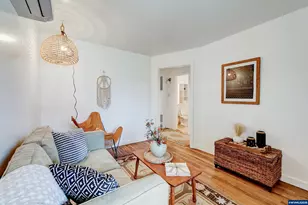 488 B St, Independence, OR 97351 - Photo 5