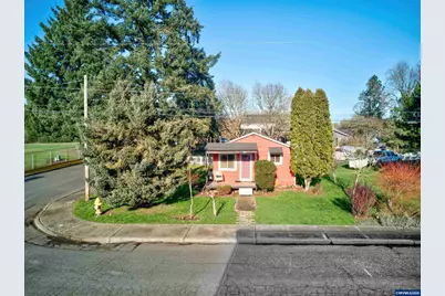 488 B St, Independence, OR 97351 - Photo 33