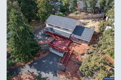 330 Patricia Dr, Gladstone, OR 97027 - Photo 3