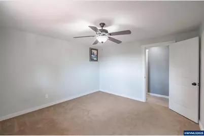 330 Patricia Dr, Gladstone, OR 97027 - Photo 37