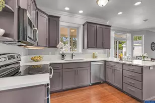 2775 Wallace Hills Ct NW, Salem, OR 97304 - Photo 13