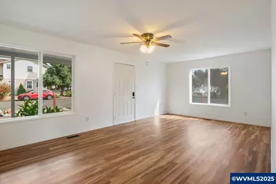 306 Pine Street St NE, Albany, OR 97321 - Photo 9