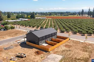 1554-1570-1588 Barn St, Woodburn, OR 97071 - Photo 5