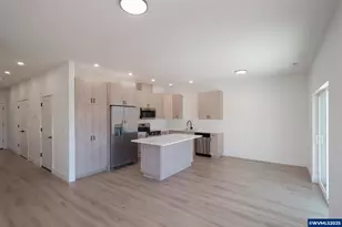 1554-1570-1588 Barn St, Woodburn, OR 97071 - Photo 9