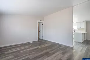 1074 Rodan Ave SE, Salem, OR 97306 - Photo 7