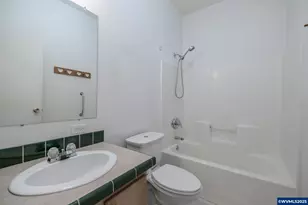 430 Oakdale Ct, Jefferson, OR 97352 - Photo 23