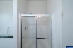 430 Oakdale Ct, Jefferson, OR 97352 - Photo 33