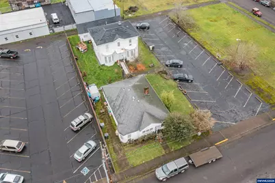 760 S 2nd St, Lebanon, OR 97355 - Photo 13