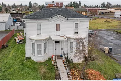 760 S 2nd St, Lebanon, OR 97355 - Photo 1