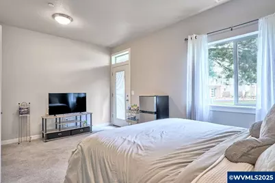 3732 Village Center Dr SE, Salem, OR 97302 - Photo 9