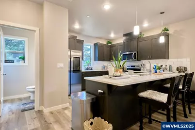 3732 Village Center Dr SE, Salem, OR 97302 - Photo 3