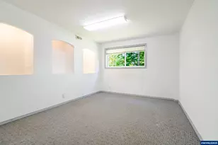 330 S Bay Rd, Toledo, OR 97391 - Photo 29