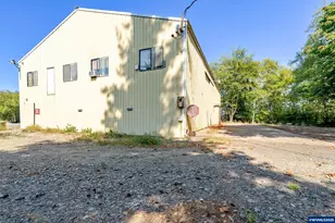 330 S Bay Rd, Toledo, OR 97391 - Photo 37