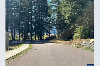 295 Janice Ct, Detroit, OR 97342 - Photo 7