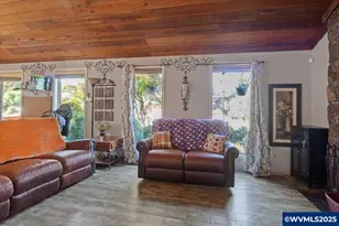 732 Harmony St, Lebanon, OR 97355 - Photo 5